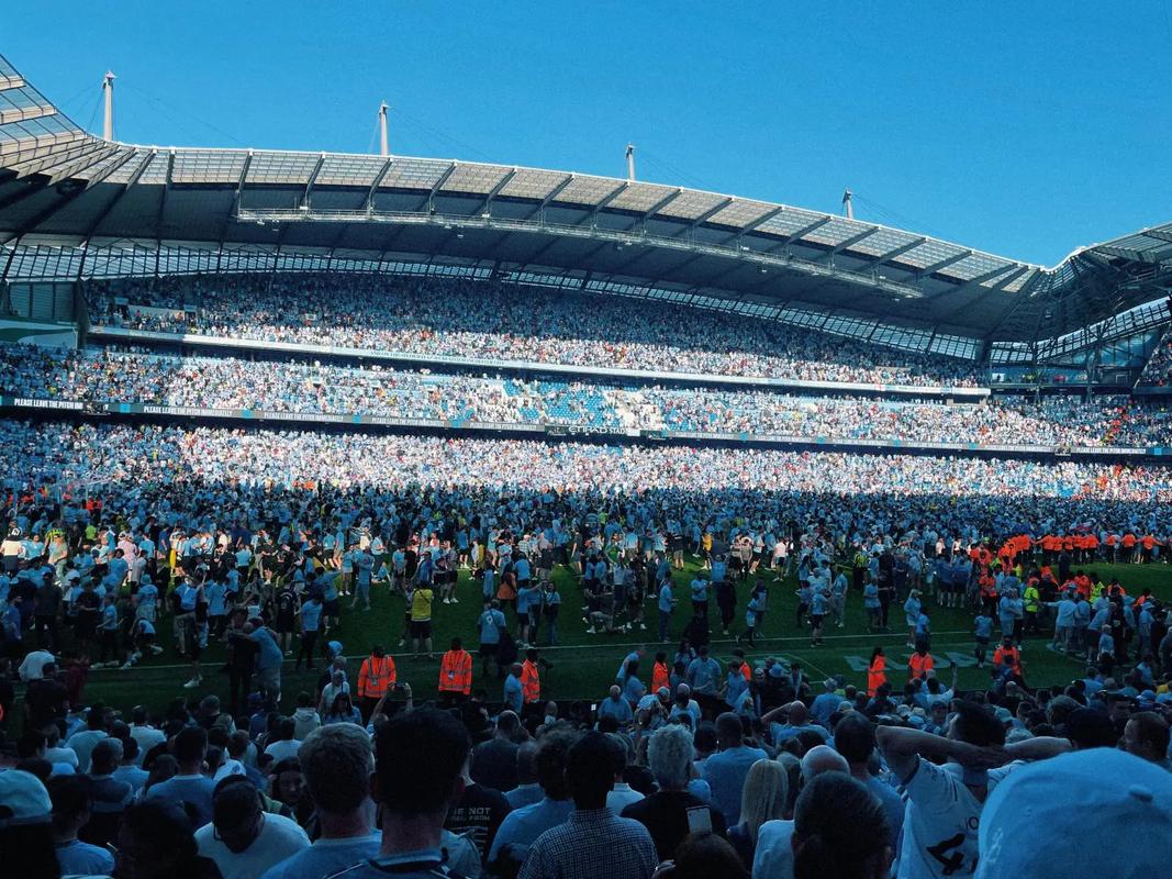 FPX官方：暂别往昔，万幸相遇，愿我们继续成为更好的自己（FPX官宣：告别过往，幸得相逢，愿我们一路成长为更好的自己）