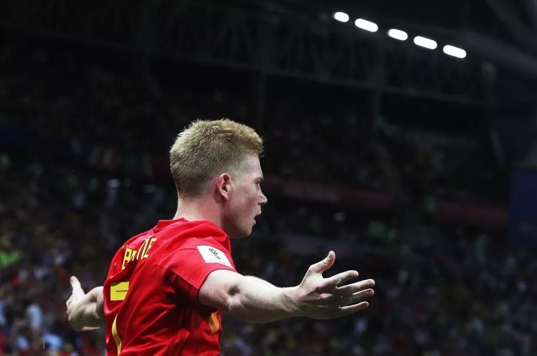 意媒：因机场跑道结冰，尤文全队与远征球迷被困挪威（机场跑道结冰致航班停摆，尤文全队与远征球迷滞留挪威）