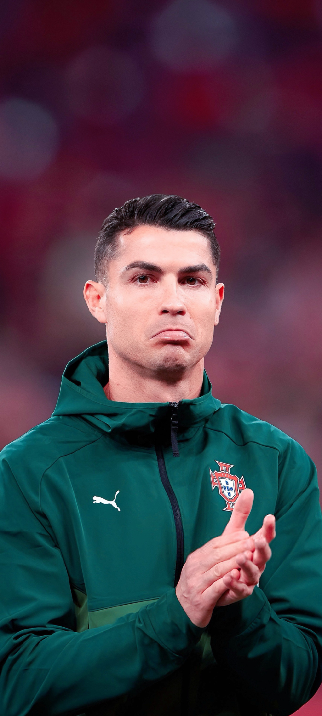 手感不佳！希罗半场11中2拿10分，正负值-14全场最低（状态低迷！希罗半场11投仅2中取10分，正负值-14全场垫底）